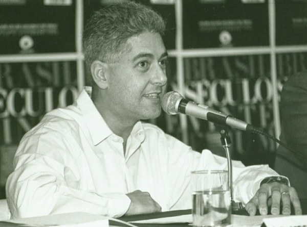 Laymert Garcia dos Santos