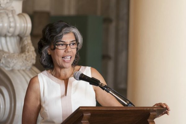 Solange Ferraz Lima 
