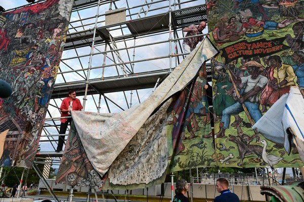 Proposta de coletivo de curadores da Bienal é incompreensível e esquece arte 