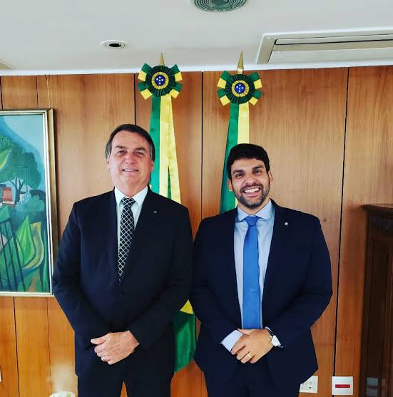 Bolsonarista pode agora decidir sozinho quais projetos apoiar pela Lei Rouanet