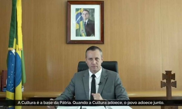'No mínimo, ele se identifica com o nazismo', diz Professora da USP sobre ex-secretário de Cultura