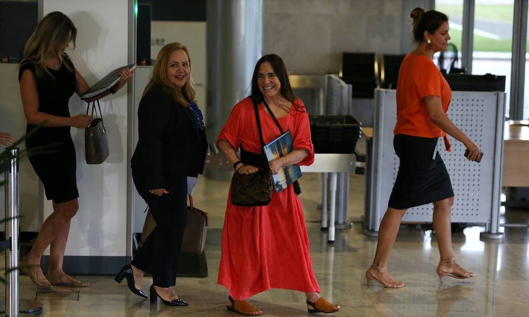 Regina Duarte aceita convite e assumirá Secretaria da Cultura