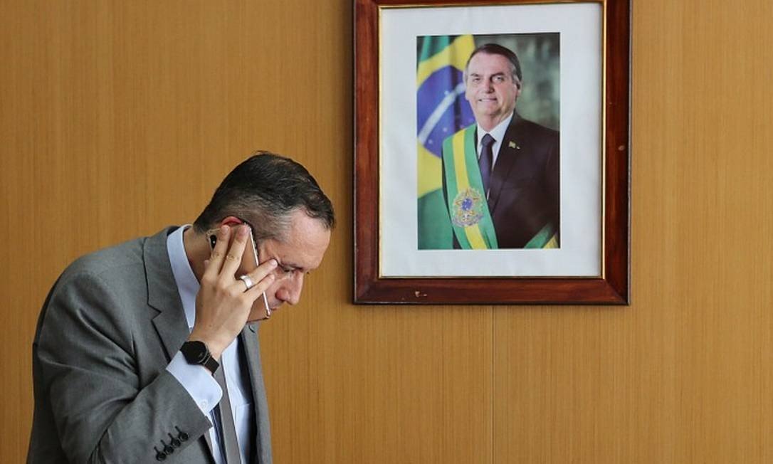 Roberto Alvim após demissão por discurso de nazista: 'Perdão pelo meu erro involuntário'