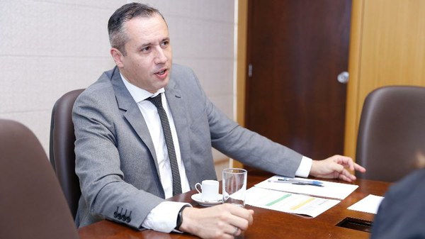 "Única coisa que entristeceu foi crítica de Olavo", diz Alvim após discurso