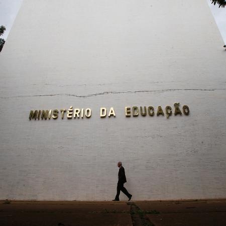 Secretário da Cultura é exonerado para assumir cargo no MEC