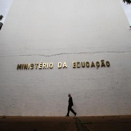 Secretário da Cultura é exonerado para assumir cargo no MEC