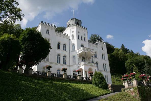 Balmoral: Announcement fellowships 2016