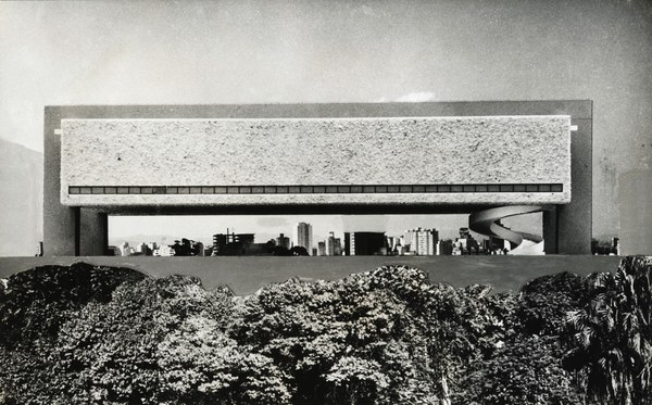 Celebrating 50 years of Lina Bo Bardi's MASP at Instituto Bardi / Casa de Vidro