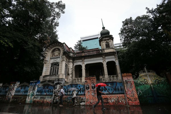 Após 27 anos de impasse, casarão na Paulista torna-se de domínio público