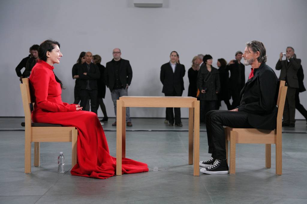 Morre Ulay, que viveu relação simbiótica com Marina Abramovic, aos 76 anos