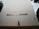 MEC cancela ofício que ameaçava punir universidades por manifestações políticas