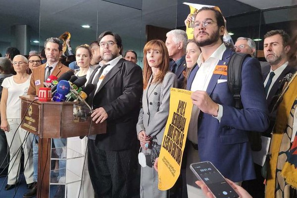 Artistas exigem derrubada de vetos às leis Paulo Gustavo e Aldir Blanc no Senado