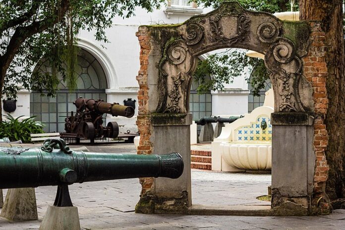 Monarquistas avançam na museologia nacional