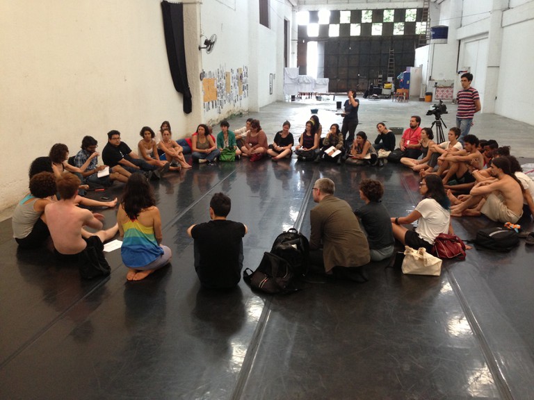 visita ao Centro de Artes e as Redes da Maré_38