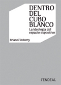 dentro del cubo blanco