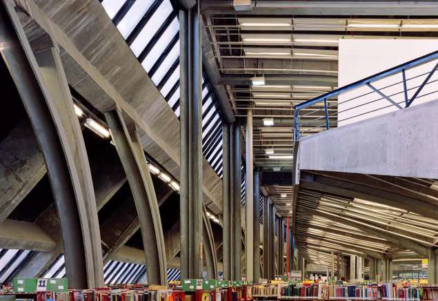 Biblioteca CCSP. ( foto Nelson Kon )